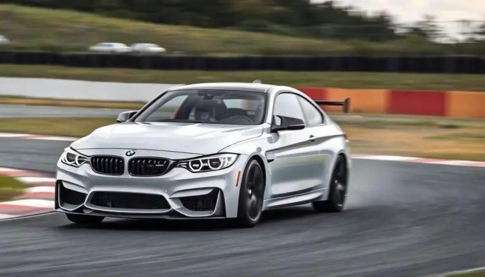 BMW M3: o carro que redefiniu a dominância nas pistas de corrida